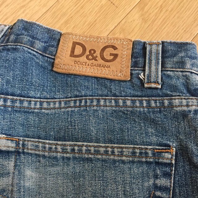 D&G(ディーアンドジー)のD&G メンズ デニム ダメージ ハーフ パンツ メンズのパンツ(デニム/ジーンズ)の商品写真