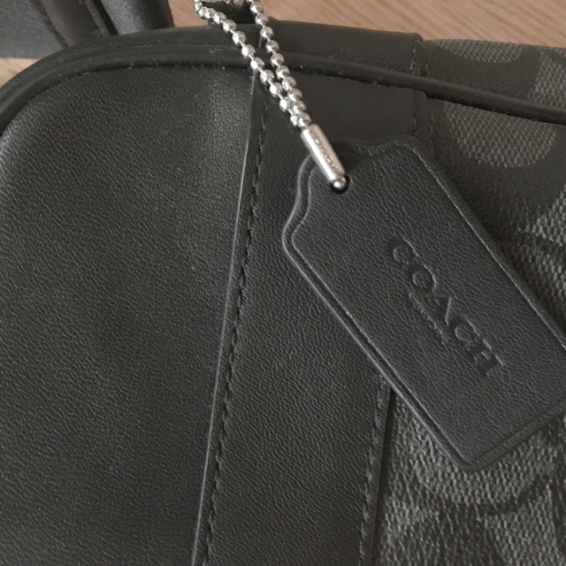 COACH(コーチ)のCOACH ショルダーバッグ メンズのバッグ(ショルダーバッグ)の商品写真