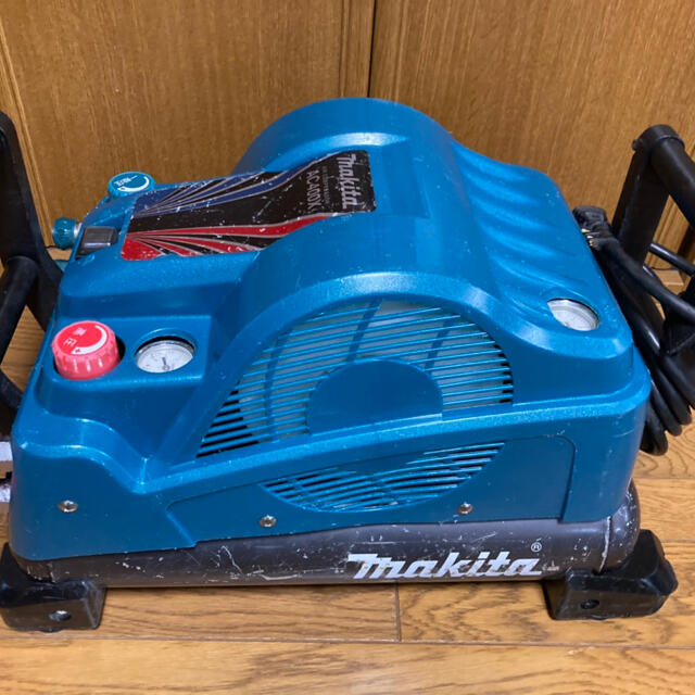 マキタ高圧コンプレッサーAC400x マキタ高圧コンプレッサーAC400x