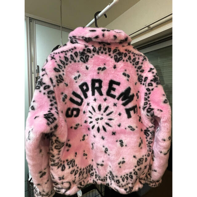 Supreme(シュプリーム)のBandana Faux Fur Bomber Jacket Pink L メンズのジャケット/アウター(その他)の商品写真