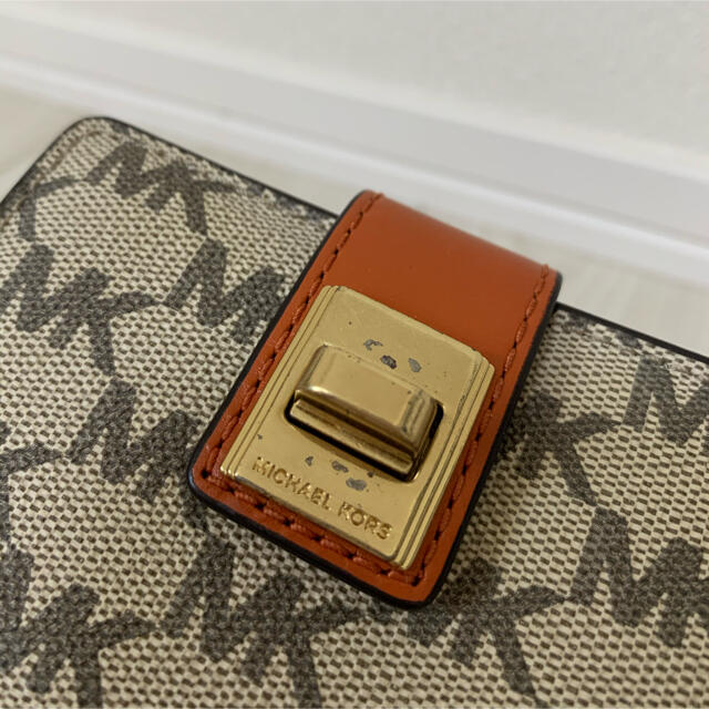 Michael Kors(マイケルコース)のMICHAEL KORS 二つ折り財布 レディースのファッション小物(財布)の商品写真