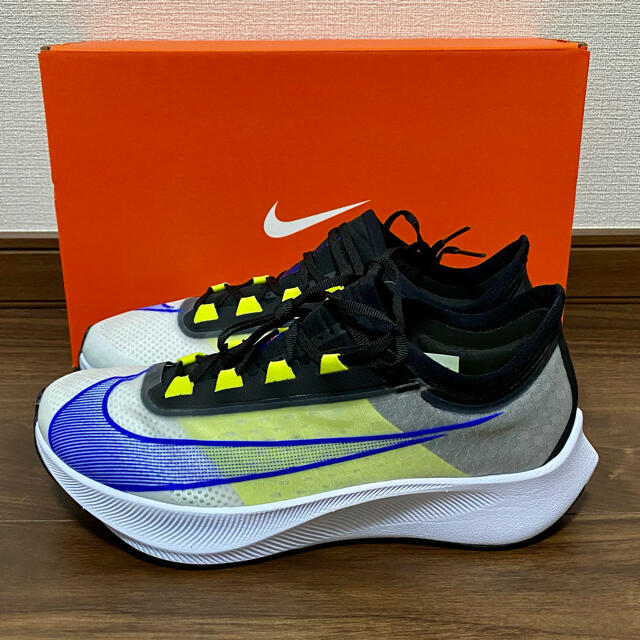 NIKE - 【新品未使用】NIKE ナイキ ズーム フライ 3 25.5cmの通販 by ...