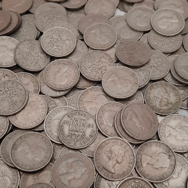 硬貨 100コインセット 1947年～1967年の盛り合わせ幸せのシックスペンラッキーアイテム