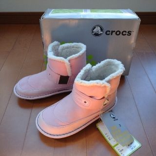 クロックス(crocs)のタグ付き新品！crocs キッズブーツ 19cm(ブーツ)