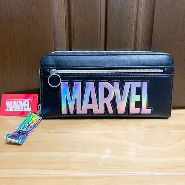 MARVEL(マーベル)の【MARVEL】長財布（ホログラム） レディースのファッション小物(財布)の商品写真