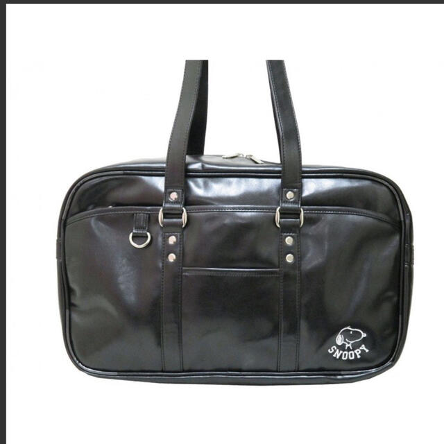 SNOOPY(スヌーピー)のスヌーピー合皮スクールバッグ黒　￥５９００→￥2200 レディースのバッグ(ショルダーバッグ)の商品写真