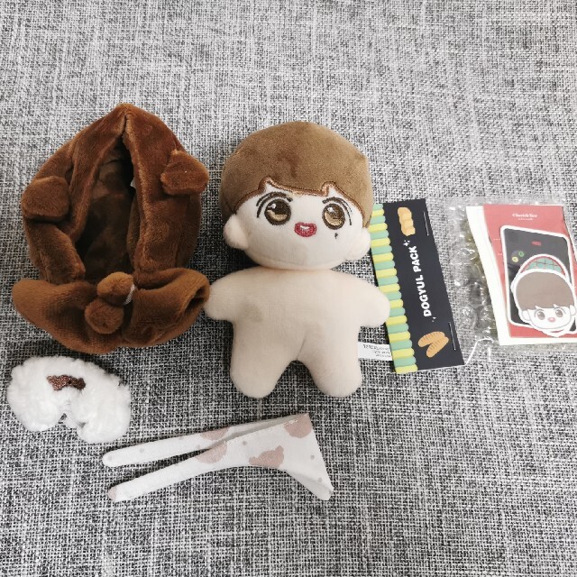 ドギョム　ぬいぐるみ　10cm マスター新品　seventeen 動物形　겸도그