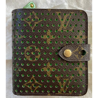 ルイヴィトン(LOUIS VUITTON)の美品✨ルイヴィトン モノグラム ペルフォ パンチング コンパクトウォレット 財布(財布)