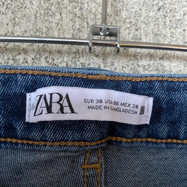 ZARA(ザラ)のぽこたん様専用 レディースのパンツ(デニム/ジーンズ)の商品写真