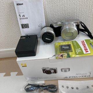 ニコン(Nikon)のネオラントさん専用　ニコン　j5 カメラ(ミラーレス一眼)