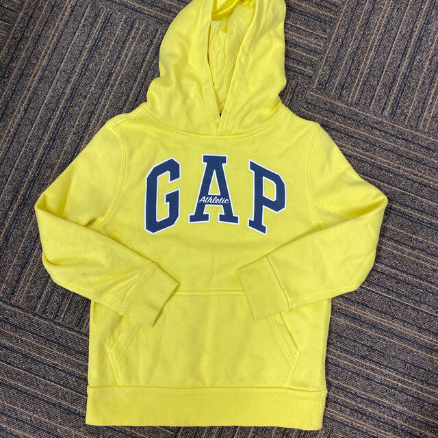 GAP Kids(ギャップキッズ)のGAPのパーカー キッズ/ベビー/マタニティのキッズ服男の子用(90cm~)(ジャケット/上着)の商品写真