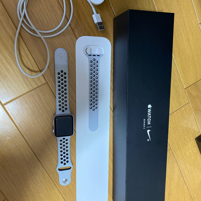 【50%OFF】 Apple 38mm series3 NIKE+ Watch Apple - Watch 腕時計(デジタル) 【50%OFF】 Apple 38mm series3 NIKE+ Watch Apple - Watch 腕時計(デジタル)