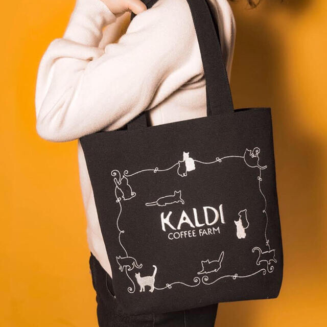 KALDI(カルディ)の【新品】カルディ　ネコの日バッグ2021 プレミアム　バッグ単品&カレンダー レディースのバッグ(トートバッグ)の商品写真