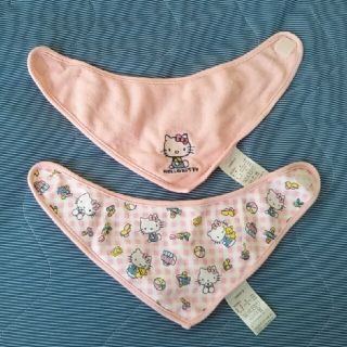 サンリオ(サンリオ)のSanrio サンリオ ハローキティ キティー ベビー スタイ ２枚セット(ベビースタイ/よだれかけ)