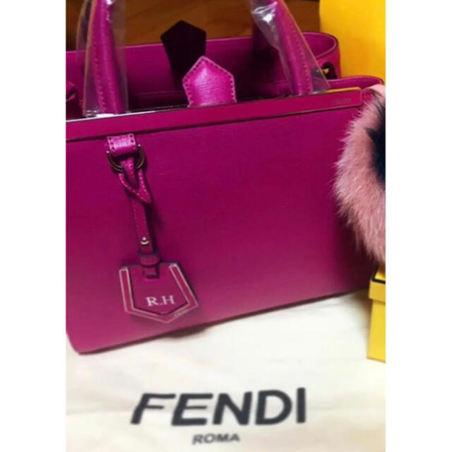 フェンディ  FENDI トゥジュール　超美品