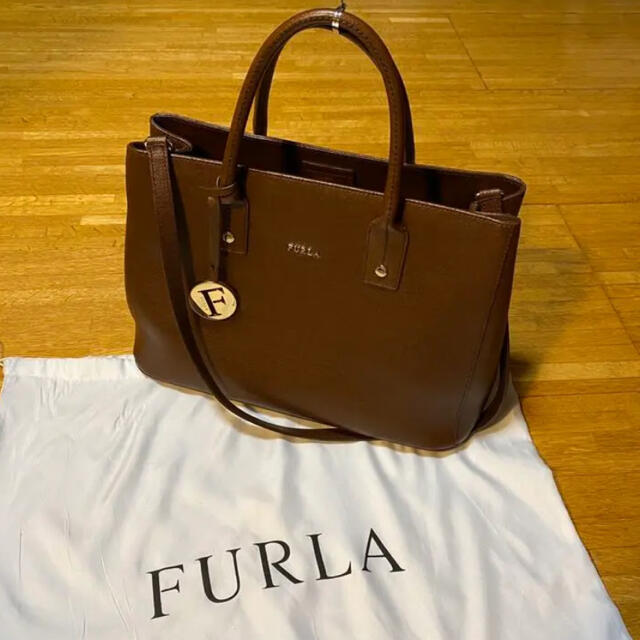 Furla(フルラ)のフルラ　リンダ レディースのバッグ(ハンドバッグ)の商品写真