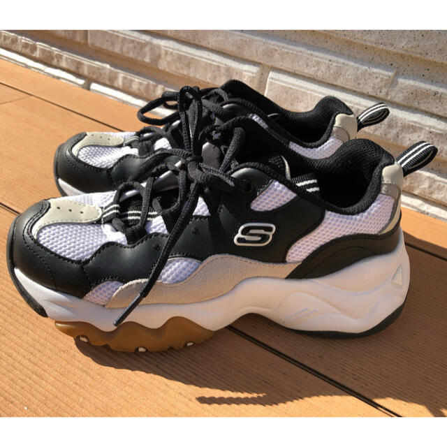 SKECHERS(スケッチャーズ)のスケッチャーズ　ディライト　レディース レディースの靴/シューズ(スニーカー)の商品写真