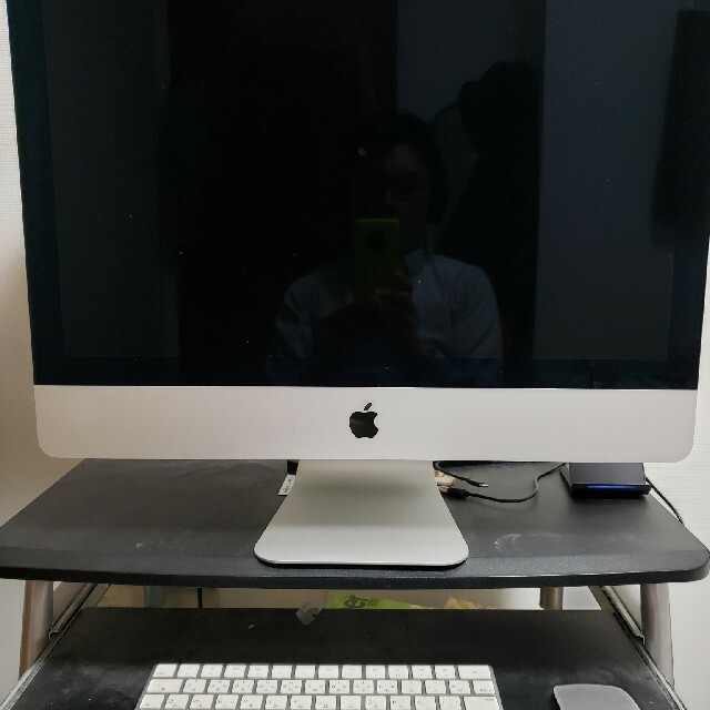 Apple(アップル)のジャンク　iMac 21.5-inch Late 2015 MK452J／A C スマホ/家電/カメラのPC/タブレット(デスクトップ型PC)の商品写真