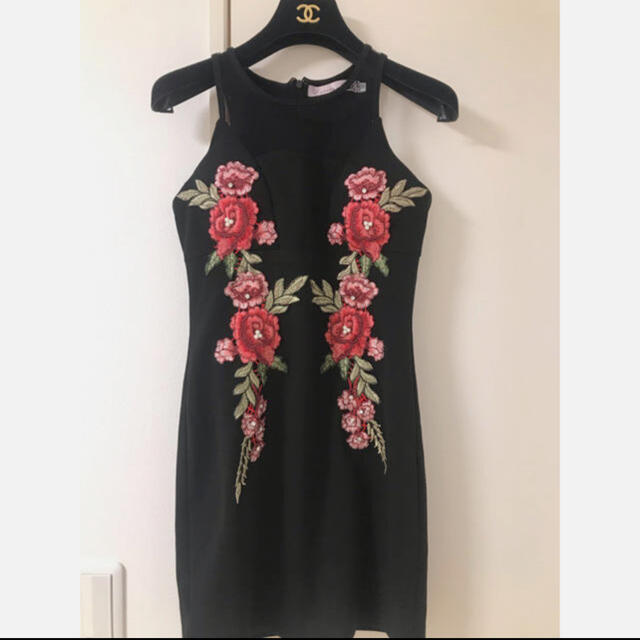 キャバドレス　刺繍タイトドレス　ブラックドレス　 レディースのフォーマル/ドレス(ミニドレス)の商品写真