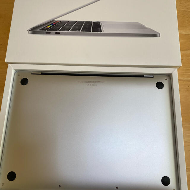 Apple(アップル)の【上位モデル】MacBook Pro13インチ シルバー 2020 512GB スマホ/家電/カメラのPC/タブレット(ノートPC)の商品写真