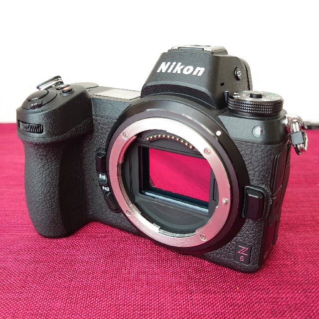 Nikon(ニコン)のNikon Z6 ボディ スマホ/家電/カメラのカメラ(ミラーレス一眼)の商品写真