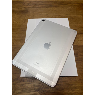 アイパッド(iPad)のiPadPro11 シルバーSIMフリー　新品(タブレット)