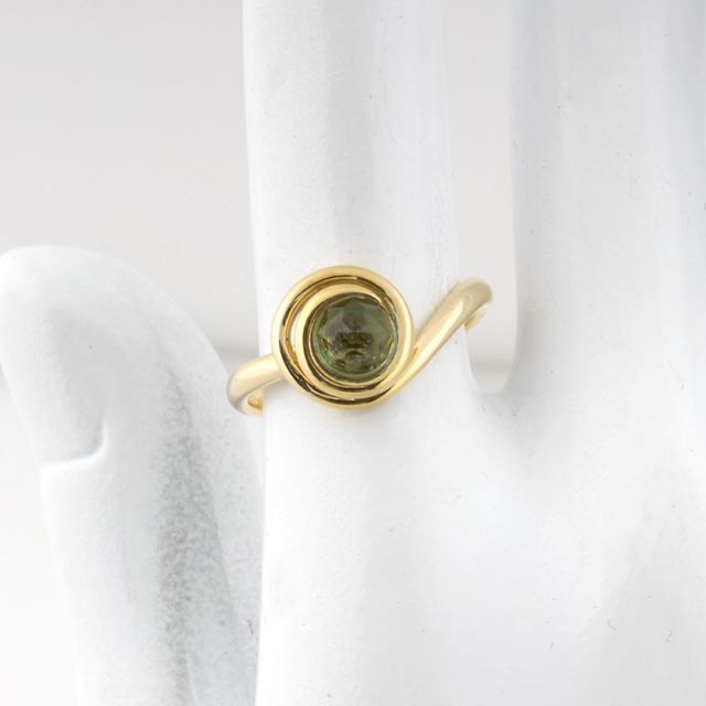 4℃ K18 10号(N03744)の通販 by Nuna shop｜ラクマ ペリドット ゴールドリング 指輪 特価人気