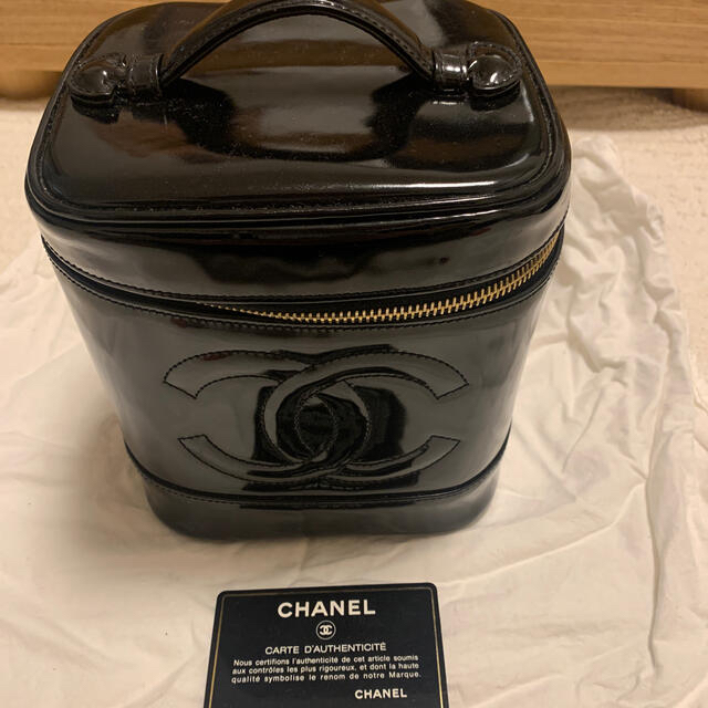 CHANEL シャネル ヴァニティ 化粧ポーチ バニティバッグ エナメル