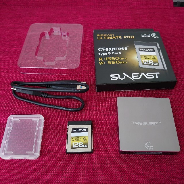SUNEAST ULTIMATE PRO CFexpress Type Bカード (512GB