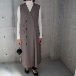 トゥデイフル(TODAYFUL)のella 完売品！ pleats design gillet(ベスト/ジレ)