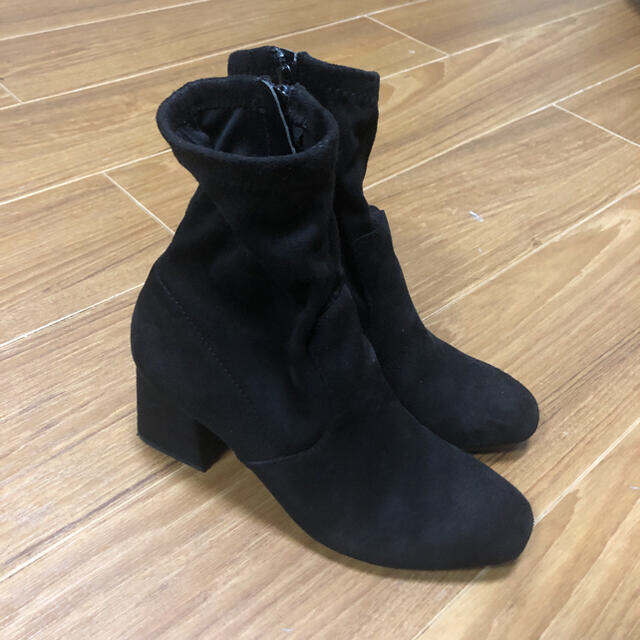 GU - GU ハイアンクルブーツの通販 by tom-tomshop|ジーユーならラクマ
