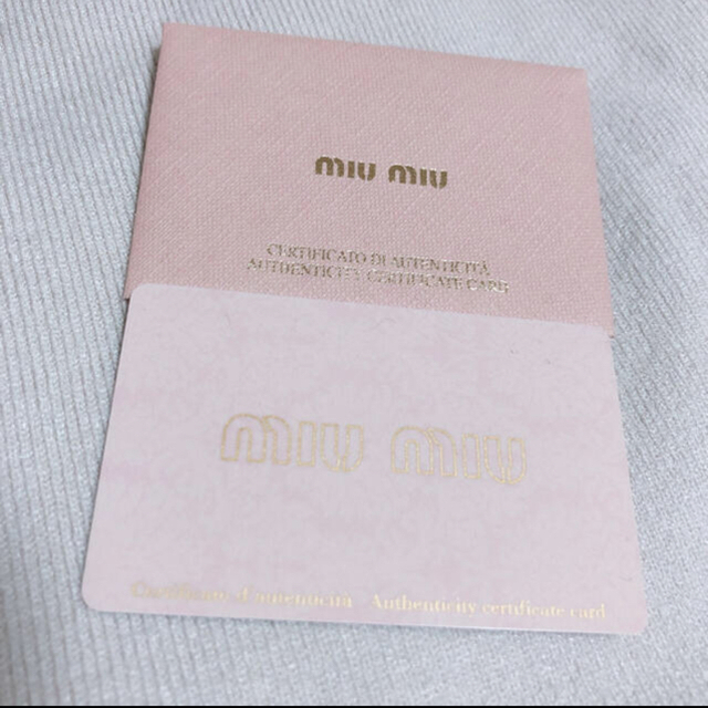 miumiu ミニウォレット レディースのファッション小物(財布)の商品写真