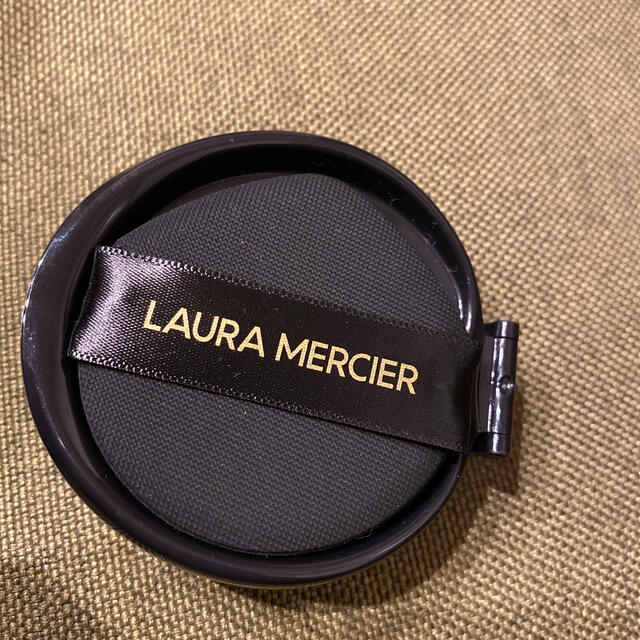 laura mercier(ローラメルシエ)のローラメルシエ クッションファンデーション コスメ/美容のベースメイク/化粧品(ファンデーション)の商品写真