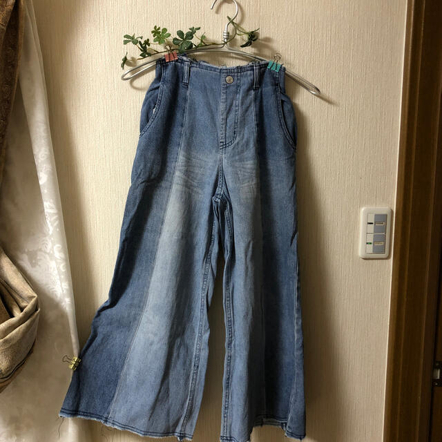 CIAOPANIC TYPY(チャオパニックティピー)のワイドジーンズ150 キッズ/ベビー/マタニティのキッズ服女の子用(90cm~)(パンツ/スパッツ)の商品写真