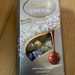 リンツ(Lindt)のリンドール ゴールド1箱(菓子/デザート)