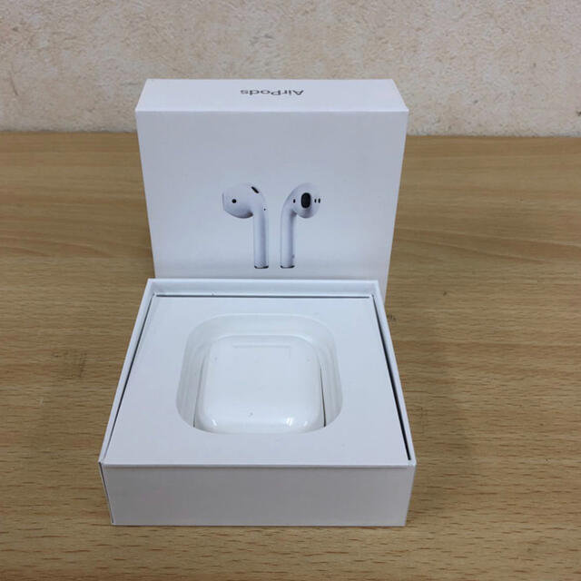 ヘッドフォン/イヤフォンApple アップル AirPods エアポッズ 第2世代