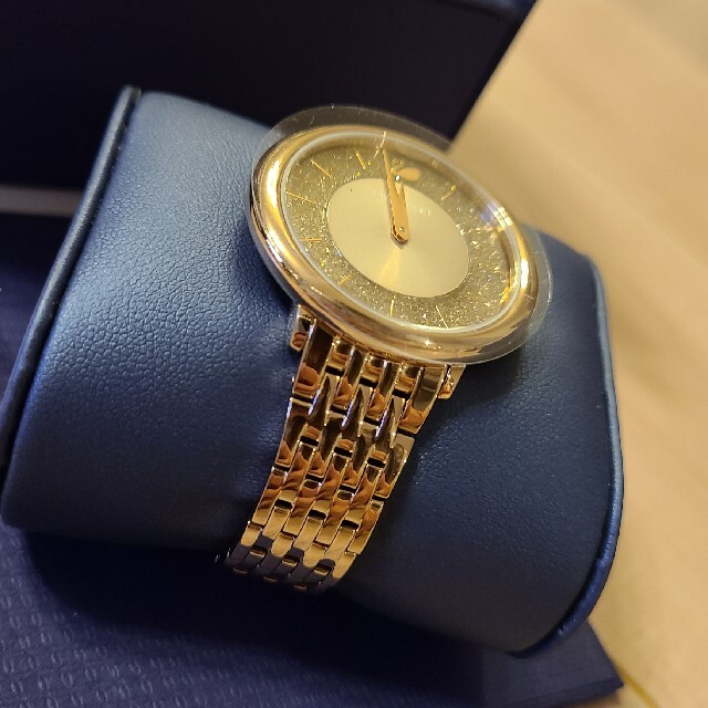 新品未使用品🌹定価約6万🌹SWAROVSKI スワロフスキー 腕時計