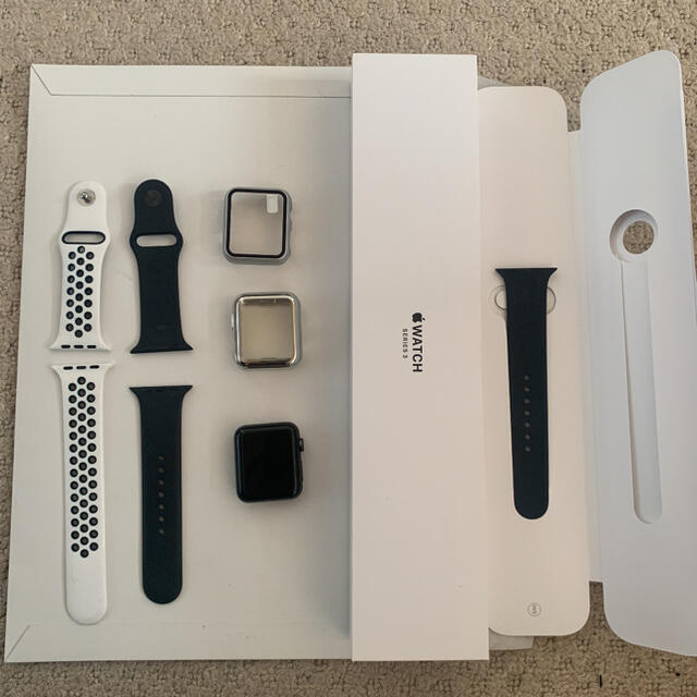 Apple Watch(アップルウォッチ)のApple Watchシリーズ3GPS42mm メンズの時計(腕時計(デジタル))の商品写真