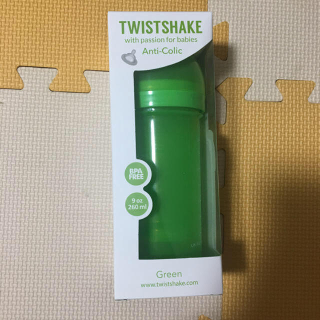 TWIST  SHAKEのグリーン260ml キッズ/ベビー/マタニティの授乳/お食事用品(哺乳ビン)の商品写真