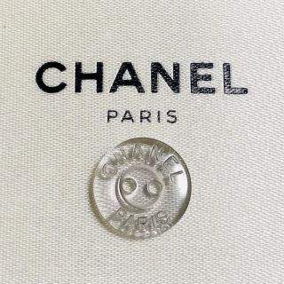 シャネル(CHANEL)のNo.51  CHANEL シャネル ボタン 正規品　薄いグレー(各種パーツ)