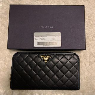 プラダ(PRADA)の長財布　PRADA プラダ　ブラック　ラウンドファスナー　(財布)