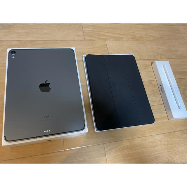 iPad(アイパッド)のiPad Pro 11 cellular SIMロック解除済　256GB セット スマホ/家電/カメラのPC/タブレット(タブレット)の商品写真