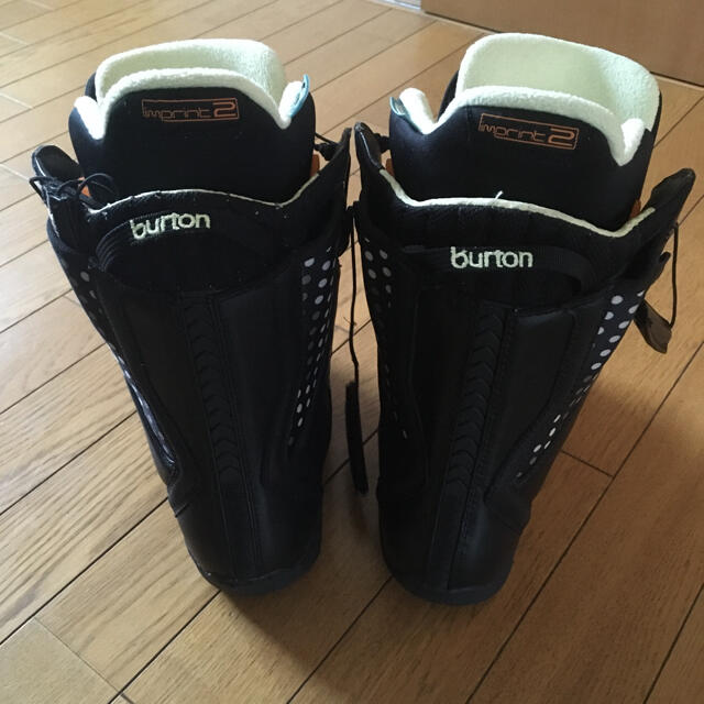 BURTON(バートン)のBURTON スノーボード ブーツ エメラルド　22cm スポーツ/アウトドアのスノーボード(ブーツ)の商品写真