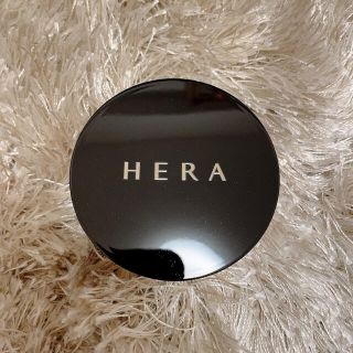 アモーレパシフィック(AMOREPACIFIC)のHERA 未使用 ブラック クッション ファンデーション 21 バニラ(ファンデーション)