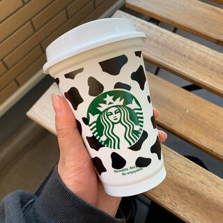 スターバックスコーヒー(Starbucks Coffee)の【Black】スターバックス タンブラー リユーザブルカップ 牛柄(タンブラー)