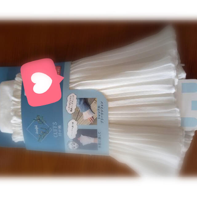 お値下げ♥︎︎プチプラのあや付け袖白 レディースのファッション小物(その他)の商品写真