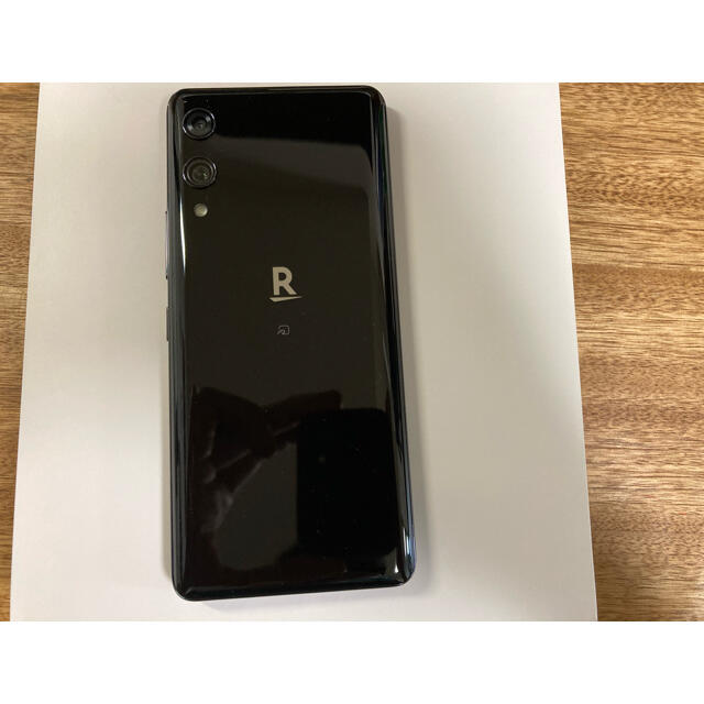 Rakuten(ラクテン)のRAKUTEN HAND BLACK スマホ/家電/カメラのスマートフォン/携帯電話(スマートフォン本体)の商品写真