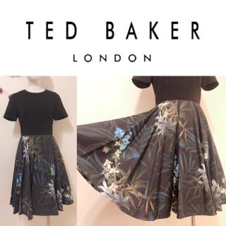 テッドベイカー ワンピースの通販 1 000点以上 Ted Bakerのレディースを買うならラクマ テッドベイカー ワンピースの通販 1 000点以上 Ted Bakerのレディースを買うならラクマ