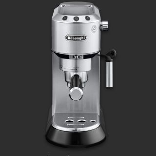 デロンギ(DeLonghi)のデロンギデディカ　エスプレッソメーカー　EC680M メタルシルバー(エスプレッソマシン)