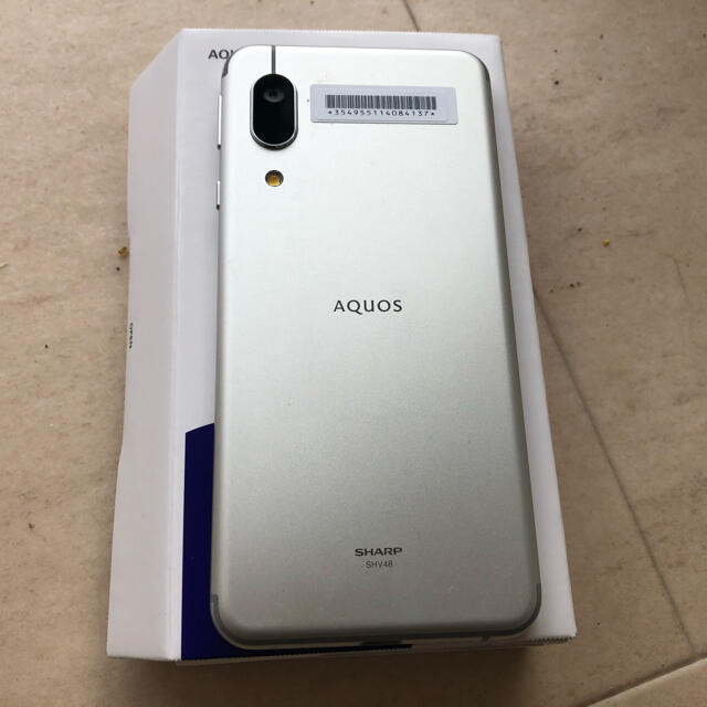 AQUOS(アクオス)のAQUOS sense3 basic シルバー 32 GB SIMフリー スマホ/家電/カメラのスマートフォン/携帯電話(スマートフォン本体)の商品写真